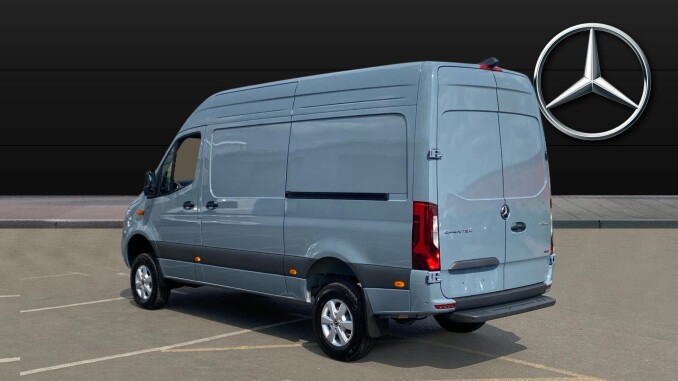 Mercedes-Benz Sprinter 319Cdi L2 Diesel Awd 3.5t H2 Pro Van 9G-Tronic - Image 5